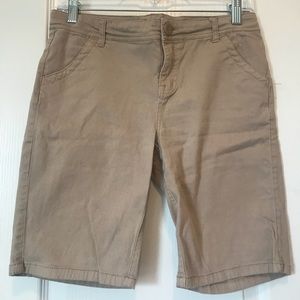 khaki shorts